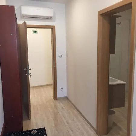 Za Radnici 3*