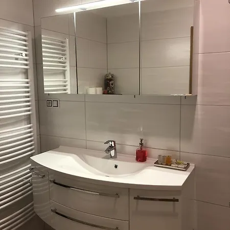 Za Radnici 3*