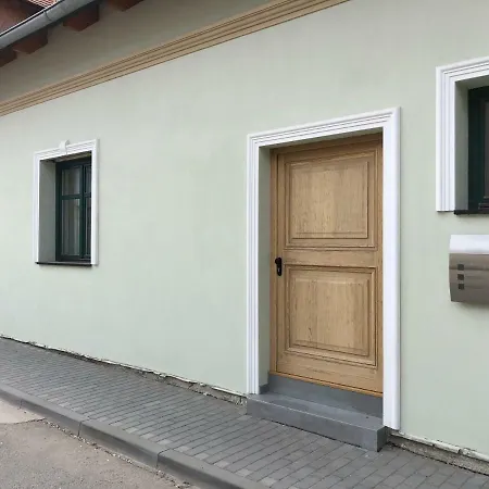 Za Radnici 3*