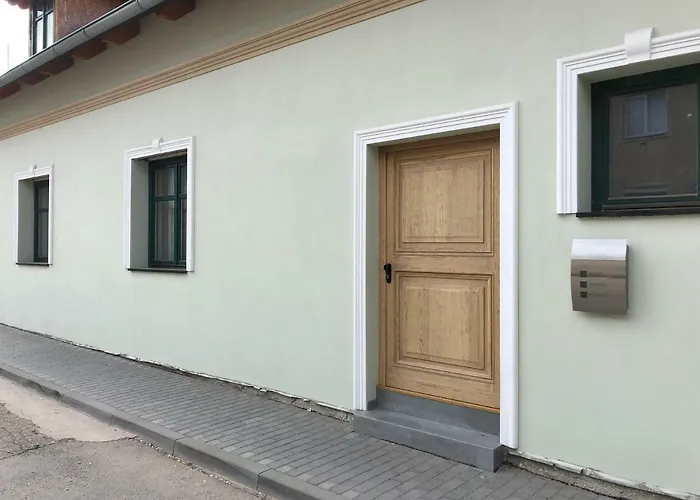 Za Radnici 3*